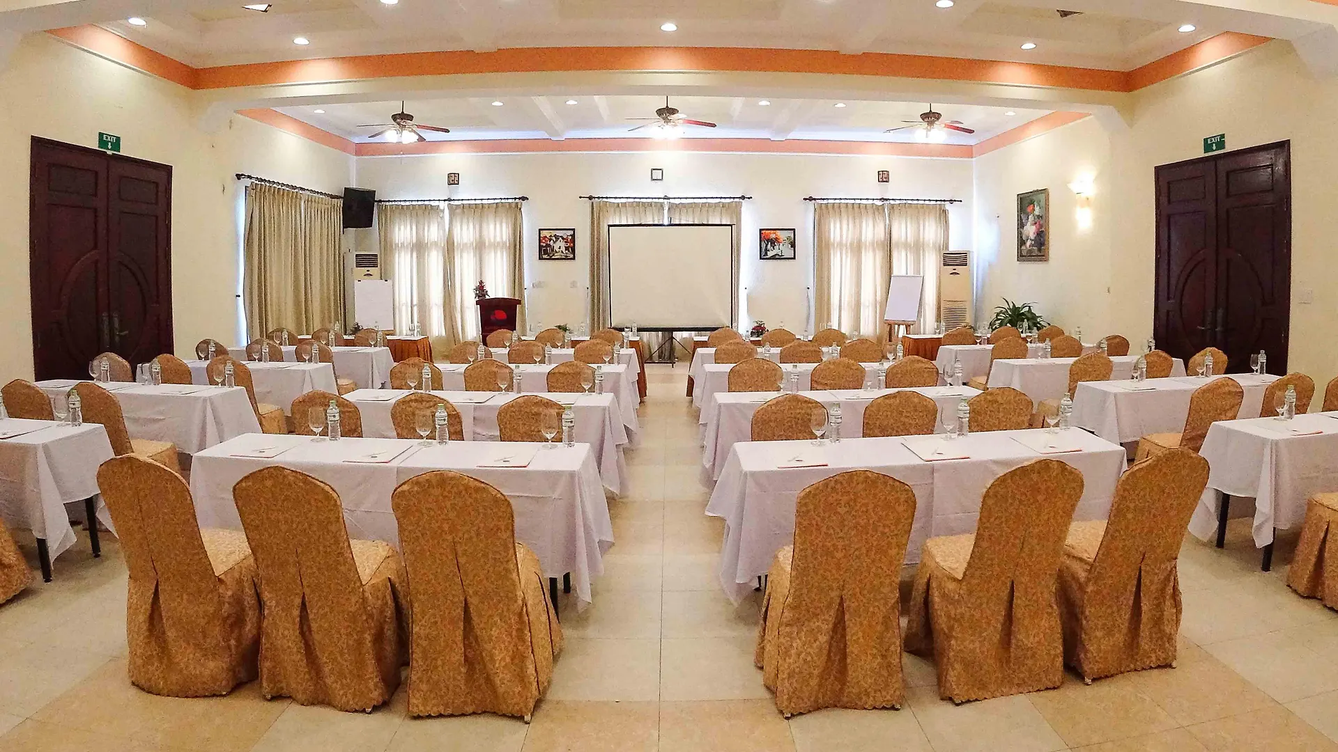 Golden Coast Resort&Spa Phan Thiết 4*,  Vietnam